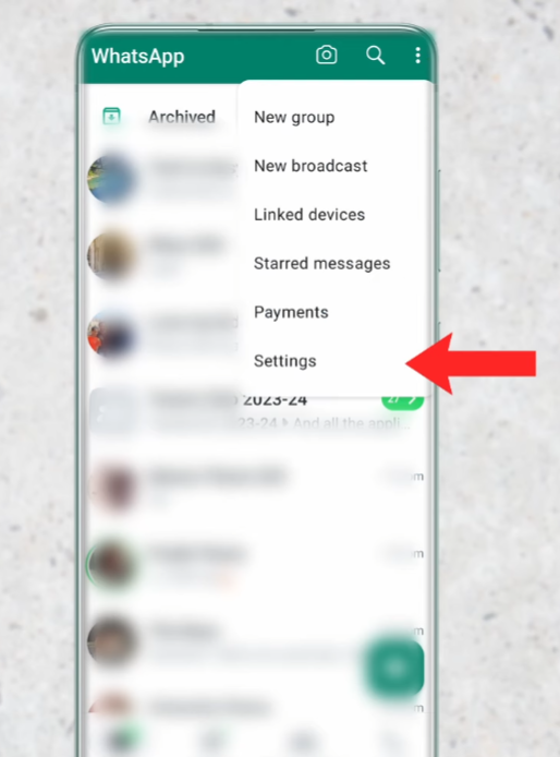 How to Read WhatsApp Messages Without Blue Tick?